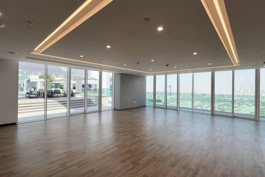 Апартаменти Chic 2 Bed Near Trade Centre With 5 Star Amenities Дубай Екстер'єр фото