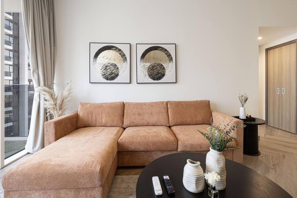 Апартаменти Chic 2 Bed Near Trade Centre With 5 Star Amenities Дубай Екстер'єр фото